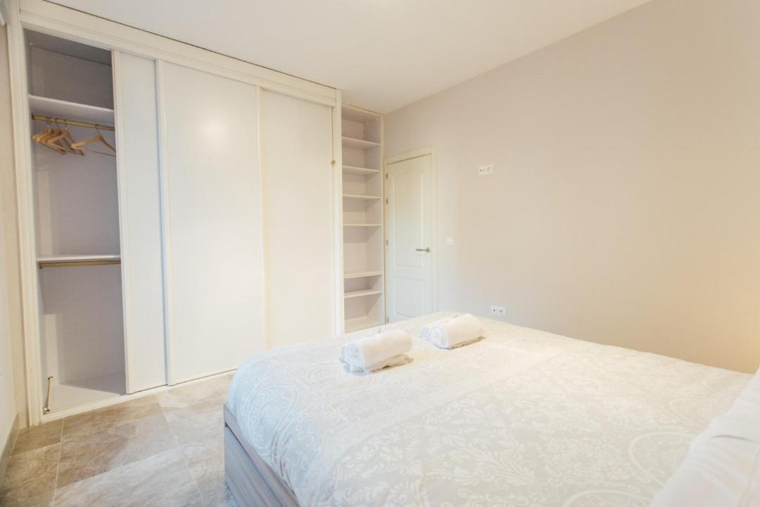 Wide And Diaphanous- 3Bd 2Bth- Alcazar Sevilla Bagian luar foto
