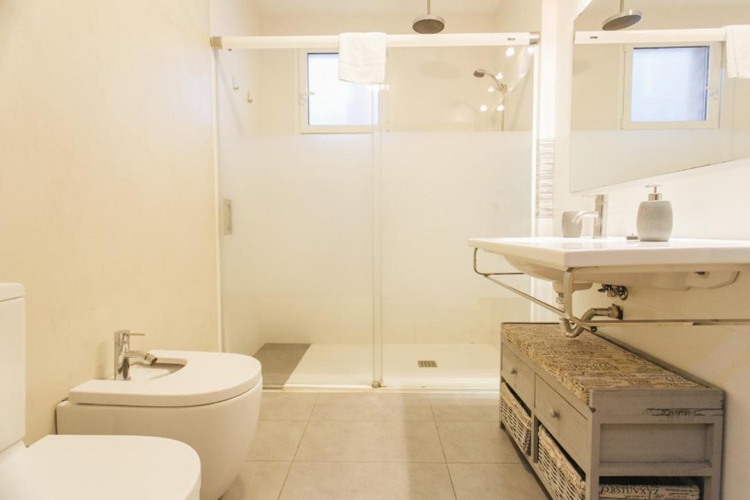 Wide And Diaphanous- 3Bd 2Bth- Alcazar Sevilla Bagian luar foto