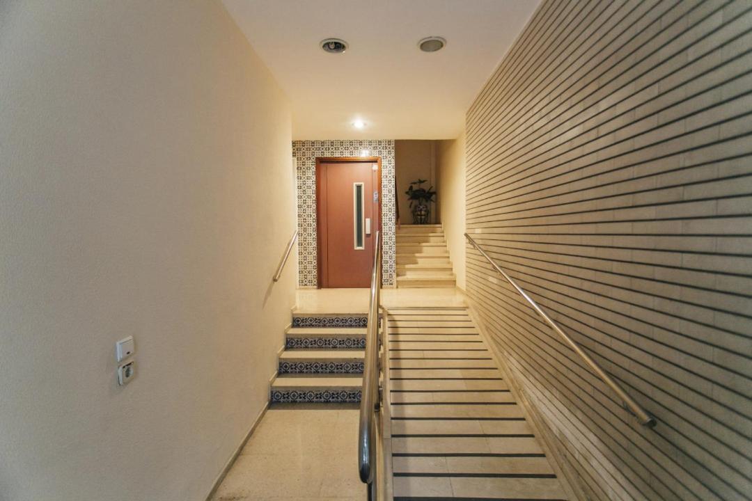 Wide And Diaphanous- 3Bd 2Bth- Alcazar Sevilla Bagian luar foto
