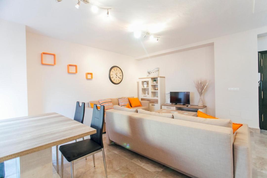 Wide And Diaphanous- 3Bd 2Bth- Alcazar Sevilla Bagian luar foto