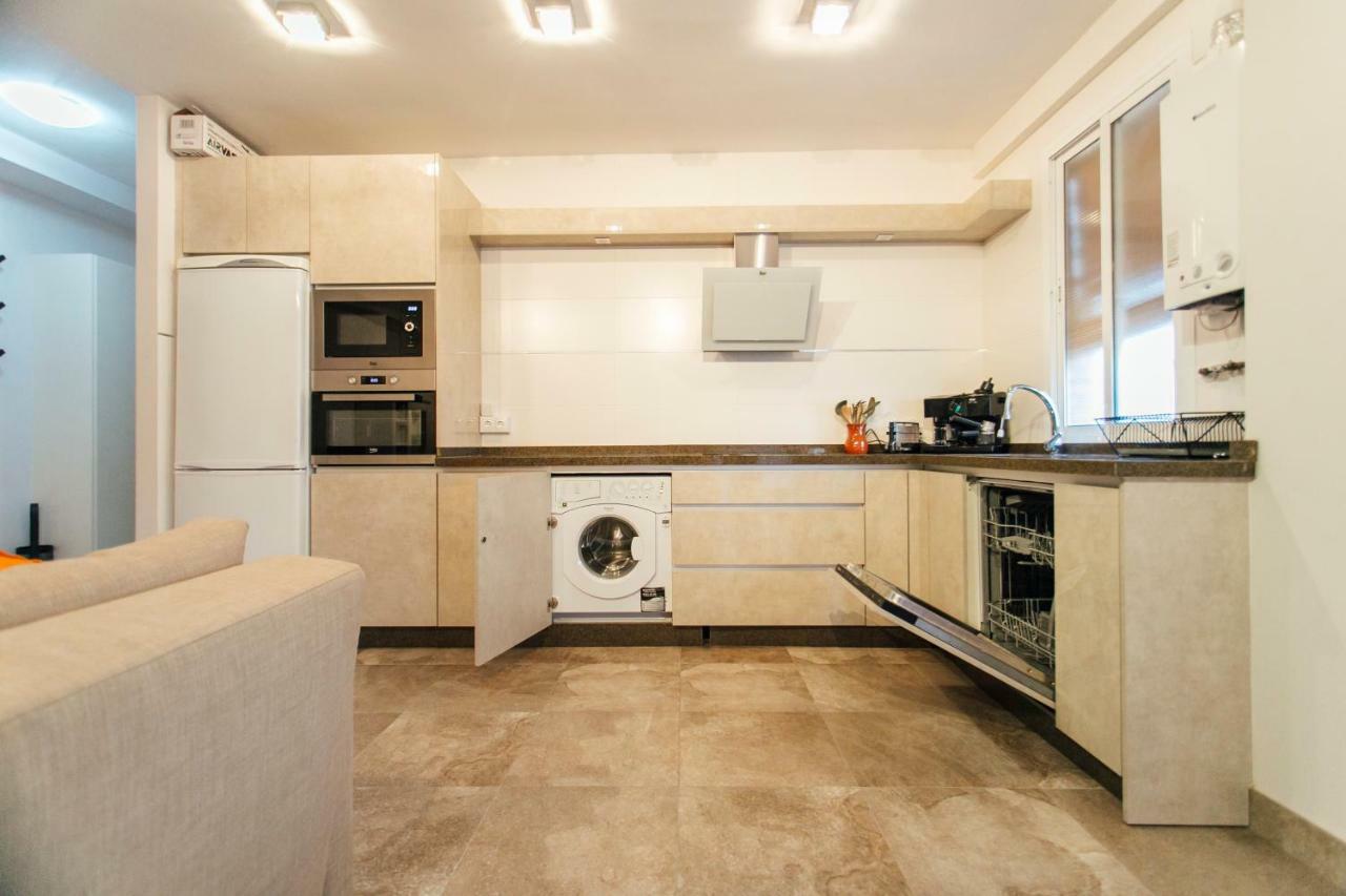 Wide And Diaphanous- 3Bd 2Bth- Alcazar Sevilla Bagian luar foto