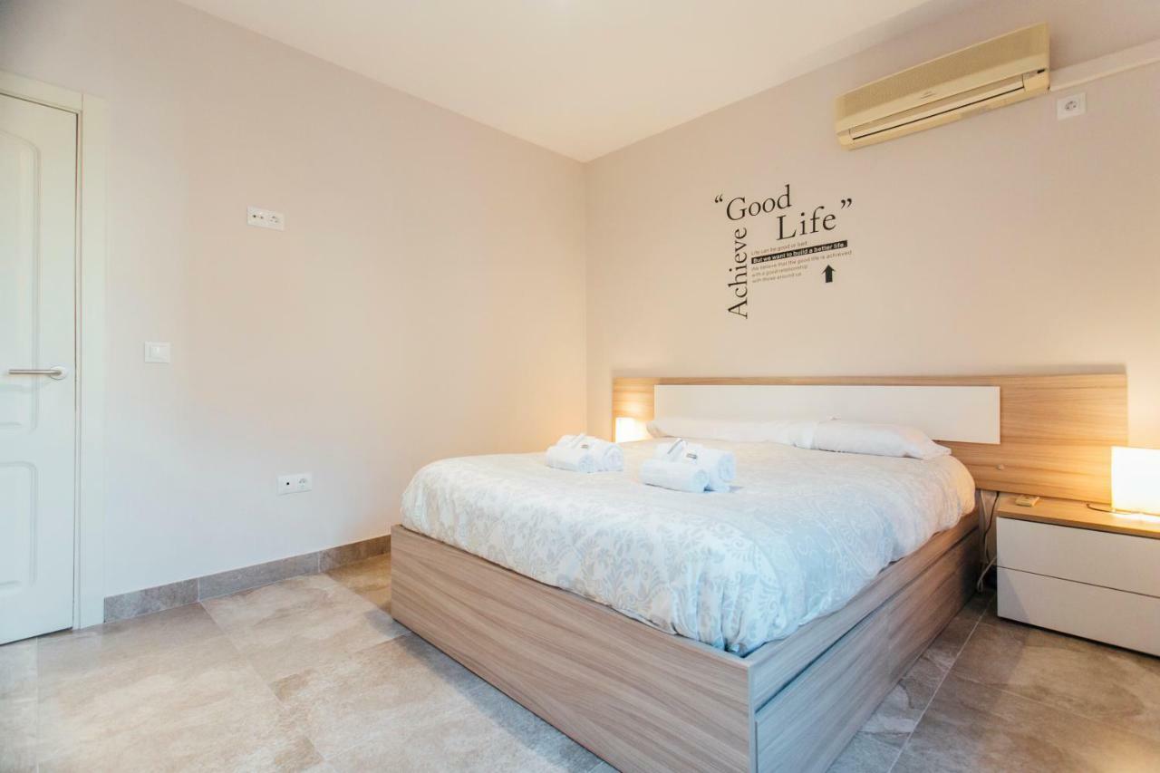 Wide And Diaphanous- 3Bd 2Bth- Alcazar Sevilla Bagian luar foto
