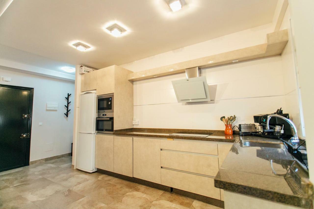 Wide And Diaphanous- 3Bd 2Bth- Alcazar Sevilla Bagian luar foto
