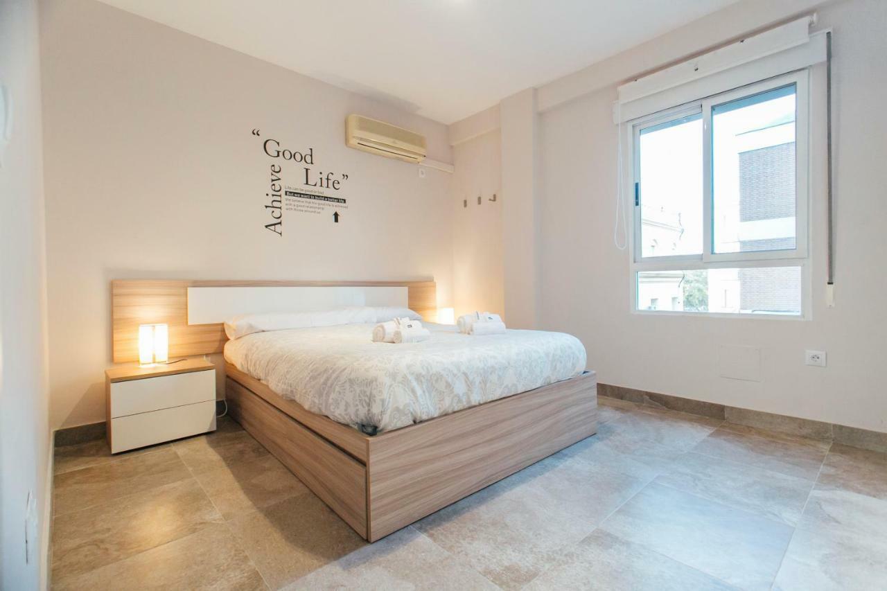Wide And Diaphanous- 3Bd 2Bth- Alcazar Sevilla Bagian luar foto